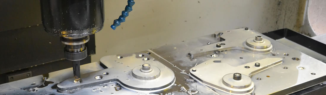 直線振動篩主要用于實現粉狀，顆粒狀物料的篩分、分級，除雜等效果。